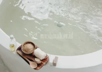 Mandi wajib setelah haid