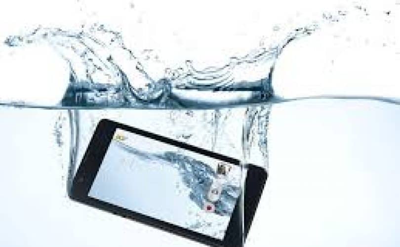 Tragedi Dari Sebuah Handphone