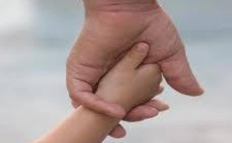 Parenting Islami (41):  Tidak Membebani Anak di Luar Batas Kemampuannya