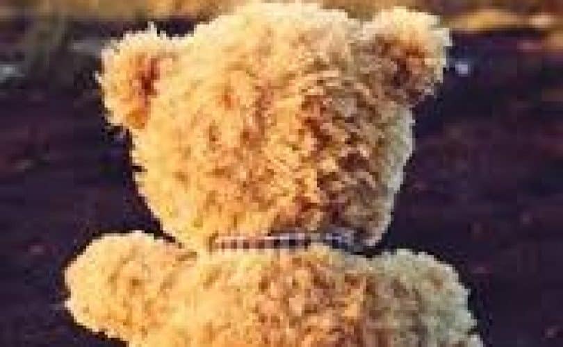 Parenting Islami (38): Hukum Bermain Boneka bagi Anak Kecil
